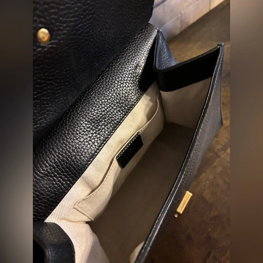 Like NEW! Authentic Gucci Pebbled Leather GG Marmont Top Handle Handbag - Picture 5 of 8